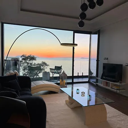 Apartment The Velvet Wave *