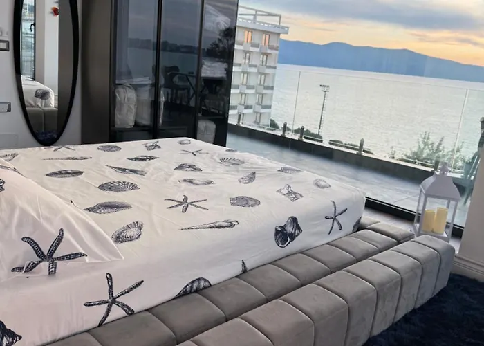 The Velvet Wave Vlorë